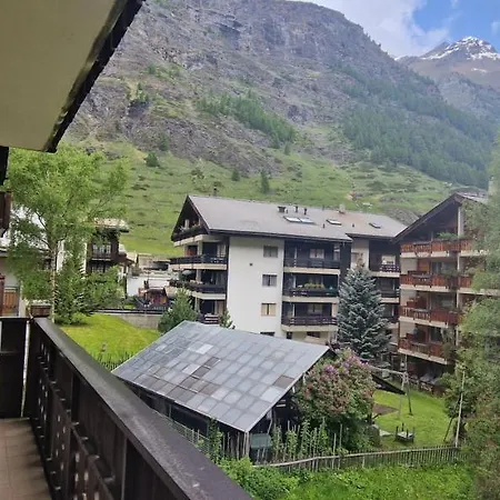 Laperle & Access At Alpen 3* Zermatt